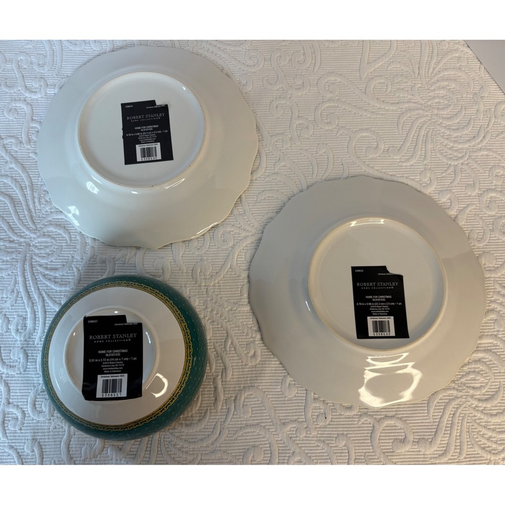 Robert Stanley Christmas Gingerbread House Bowl and 2 Plates Set Green Gold Trim - Picture 4 of 6